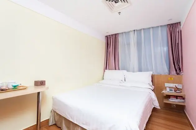 Comfort Tek Büyük Yataklı Oda