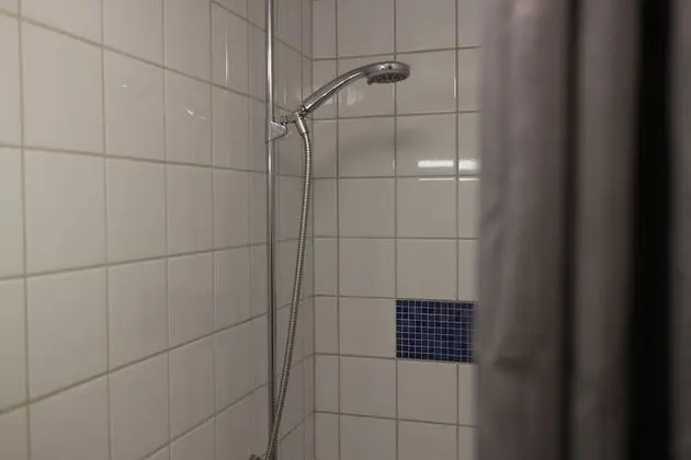 Basic Tek Büyük Yataklı Oda