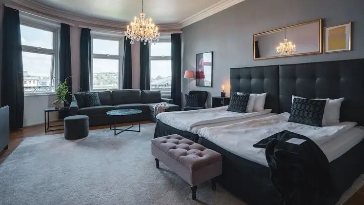 Deluxe Tek Büyük Yataklı Oda