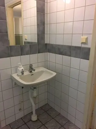 Economy Tek Büyük Yataklı Oda, Ortak Banyo