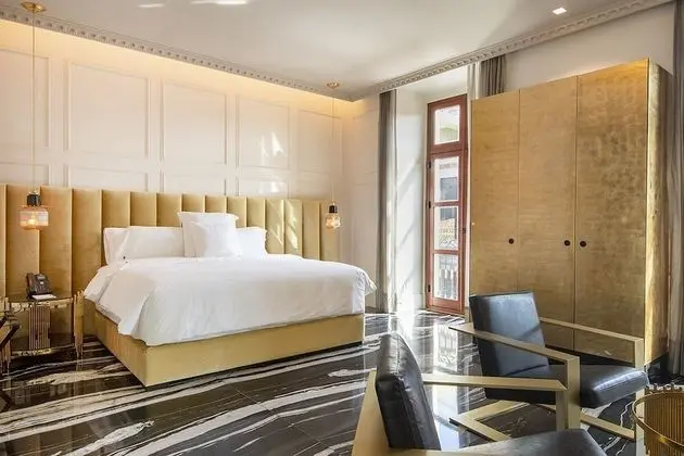Deluxe Stüdyo Süit, 1 En Büyük (King) Boy Yatak, Balkon, Şehir Manzaralı