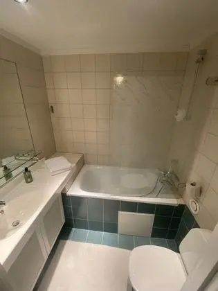 Premier Tek Büyük Yataklı Oda