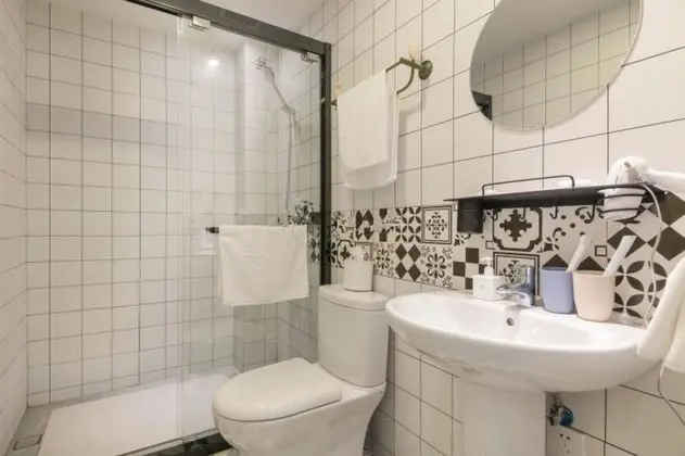 Deluxe Tek Büyük Yataklı Oda, Balkon