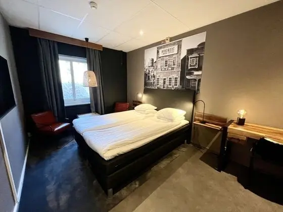 Standard Tek Büyük Yataklı Oda