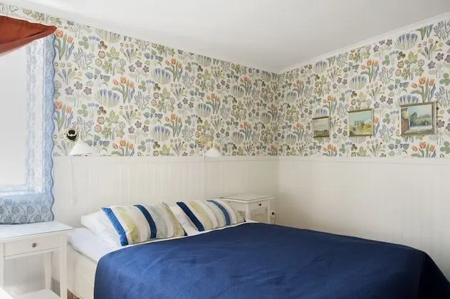 Economy Tek Büyük Yataklı Oda, 1 Çift Kişilik Yatak (Small Queen Bed)