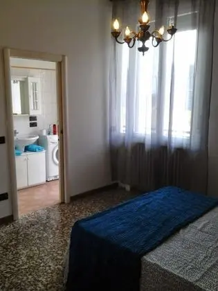 Tek Büyük Yataklı Oda, Banyolu/Duşlu