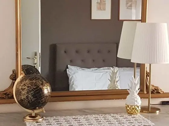 Tek Büyük Yataklı Oda, Banyolu/Duşlu