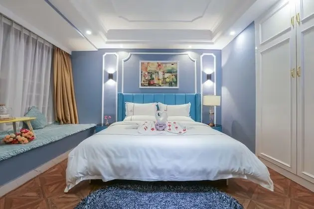 Business Tek Büyük Yataklı Oda