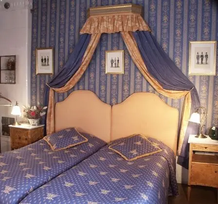 Superior Tek Büyük Yataklı Oda