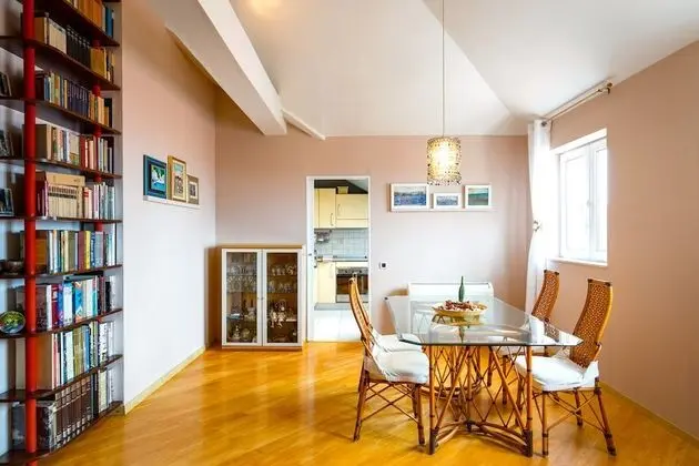 Deluxe Apart Daire, Deniz Manzaralı