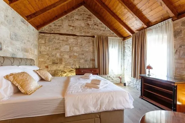 Çatı Katı Süiti (Penthouse) (Peristil)