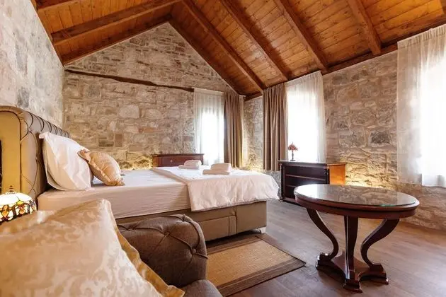 Çatı Katı Süiti (Penthouse) (Peristil)