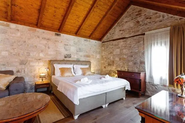 Çatı Katı Süiti (Penthouse) (Peristil)