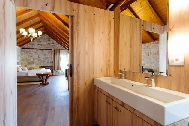 Çatı Katı Süiti (Penthouse) (Peristil)