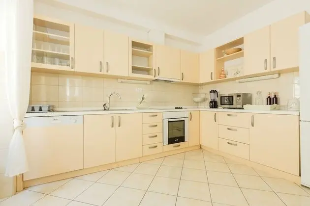 Luxury Apart Daire, Deniz Manzaralı (Piazza Penthouse)