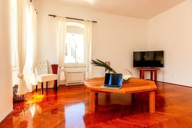 Luxury Apart Daire, Deniz Manzaralı (Piazza Penthouse)