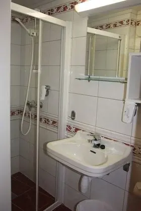 Tek Kişilik Oda, Deniz Manzaralı