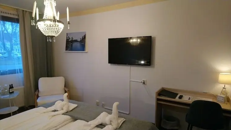 Standard Oda (Lake or Courtyard view)