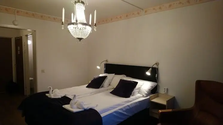 Standard Oda (Lake or Courtyard view)