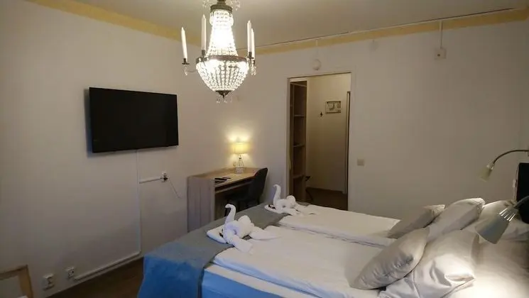 Standard Oda (Lake or Courtyard view)