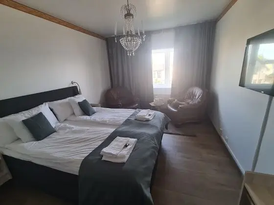 Standard Oda (Lake or Courtyard view)