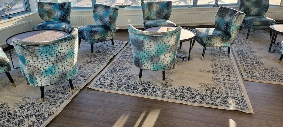 Standard Oda (Lake or Courtyard view)