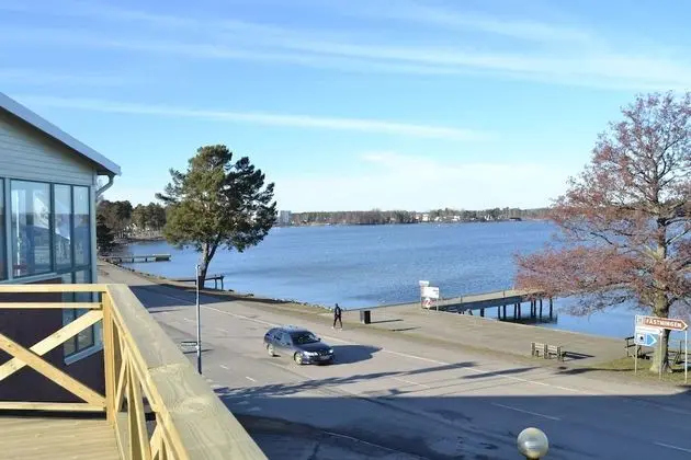 Standard Oda (Lake or Courtyard view)