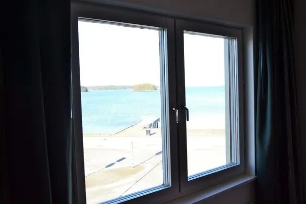 Standard Oda (Lake or Courtyard view)