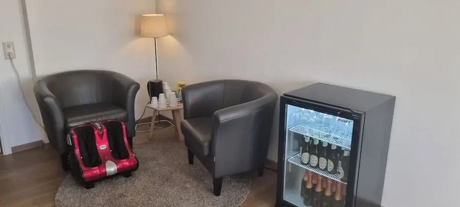 Standard Oda (Lake or Courtyard view)