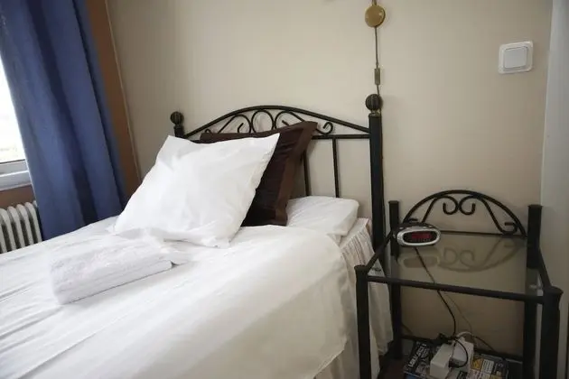 Basic Oda, 1 Tek Kişilik Yatak