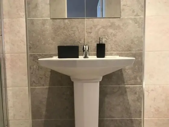 Economy Dört Kişilik Oda, Ortak Banyo