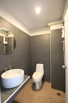 Private Room for 5 People