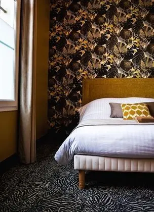 Classic Tek Büyük Yataklı Oda