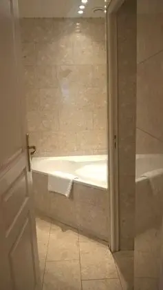 Classic Tek Büyük Yataklı Oda