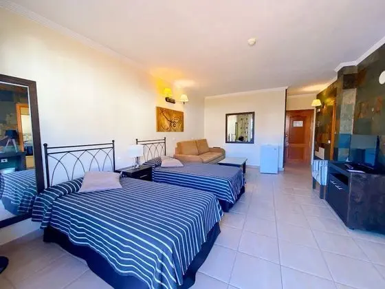 Süit, 1 Yatak Odası (2 Adults + 2 Children)