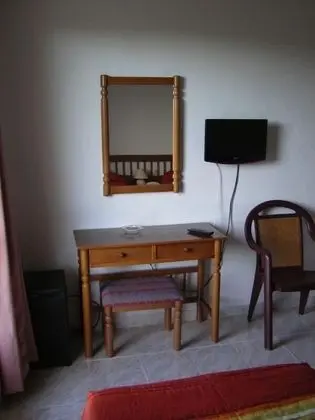 Tek Büyük Yataklı Oda, 2 Tek Kişilik Yatak