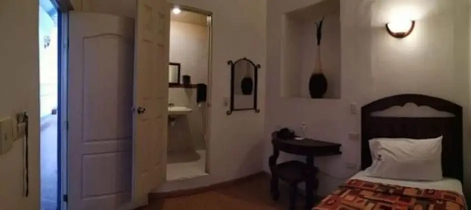 Simple Single Room