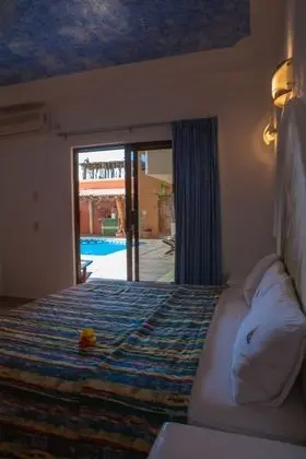 Club Oda, Havuz Manzaralı