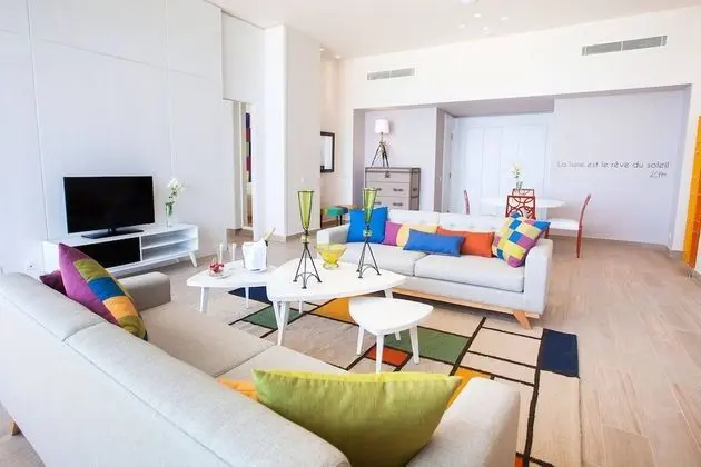 Legend Suite, 3 rd floor