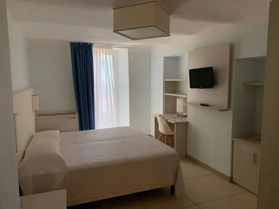 Tek Büyük veya İki Ayrı Yataklı Oda