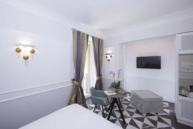 Deluxe Tek Büyük Yataklı Oda, Balkon