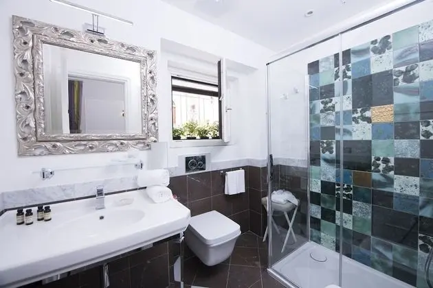 Deluxe Tek Büyük Yataklı Oda, Balkon