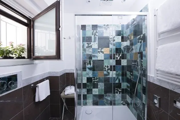 Deluxe Tek Büyük Yataklı Oda, Balkon