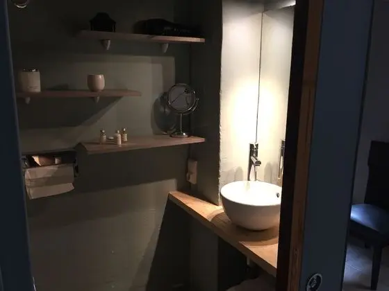 Süit, Banyolu/Duşlu (Trinitario)