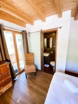 Exclusive Tek Büyük Yataklı Oda