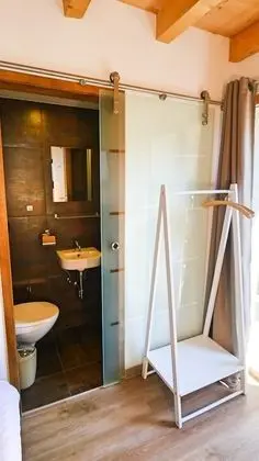 Exclusive Tek Büyük Yataklı Oda