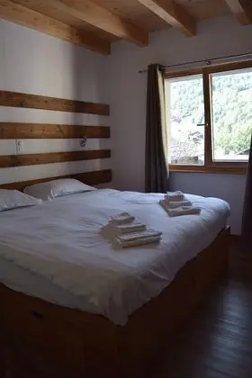 Standard Tek Büyük veya İki Ayrı Yataklı Oda, Ortak Banyo (Room 102)