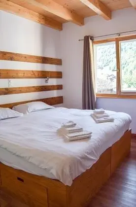 Standard Tek Büyük veya İki Ayrı Yataklı Oda, Ortak Banyo (Room 102)