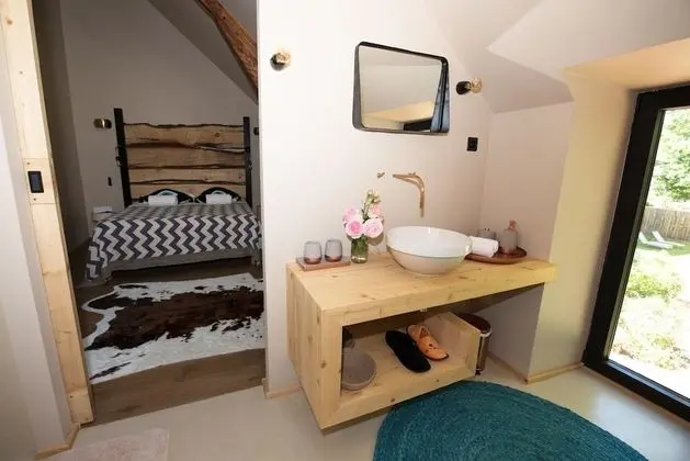Premium Tek Büyük Yataklı Oda, Bahçe Manzaralı (Quercus)