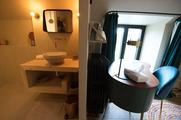 Premium Tek Büyük Yataklı Oda, Bahçe Manzaralı (Rubus)
